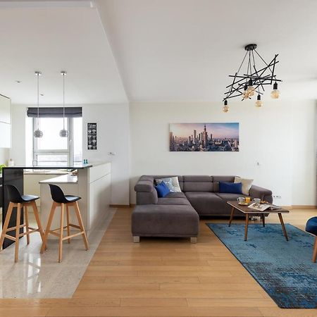 Apartment Slominskiego 5 II With Balcony By Noclegi Renters Varşovia Exterior foto